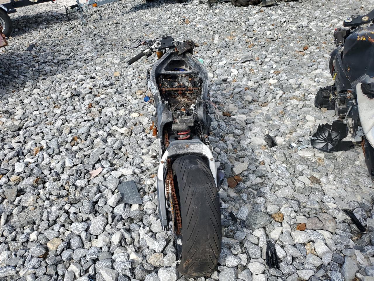 Yamaha Yzf L Image 3