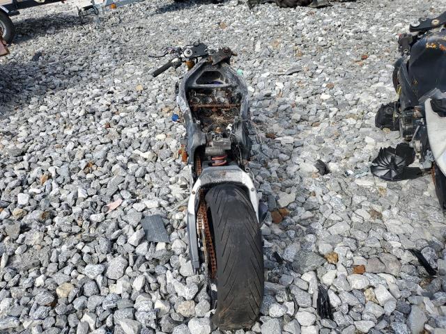 Yamaha Yzf L Image 3