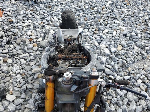 Yamaha Yzf L Image 6