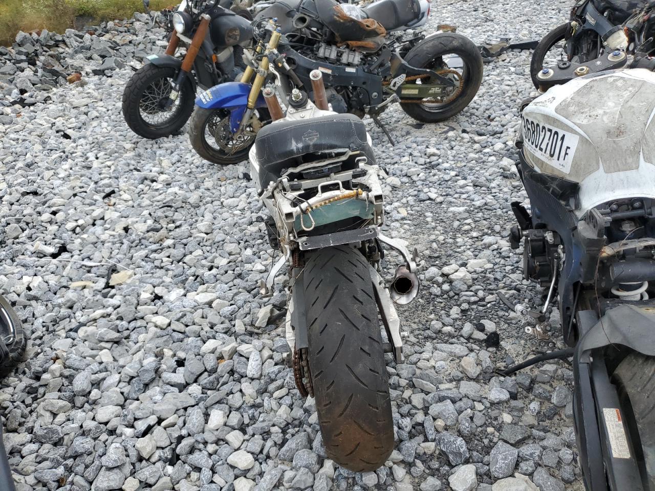 Suzuki Gsxr600 Image 8