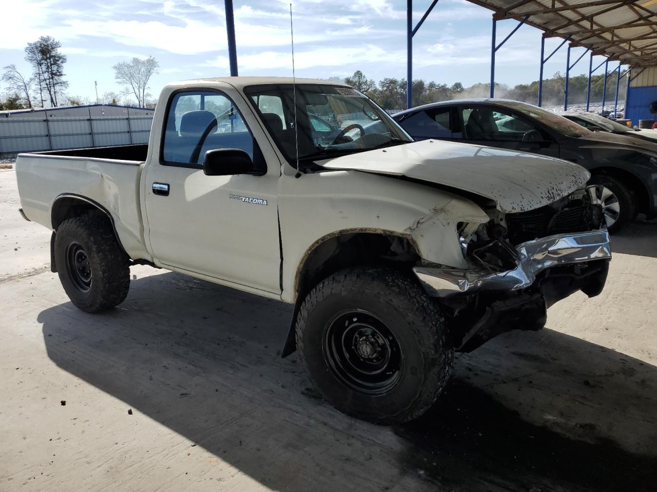 Toyota Tacoma Image 4