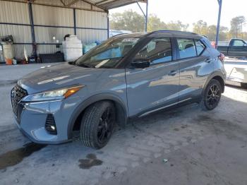  Salvage Nissan Kicks
