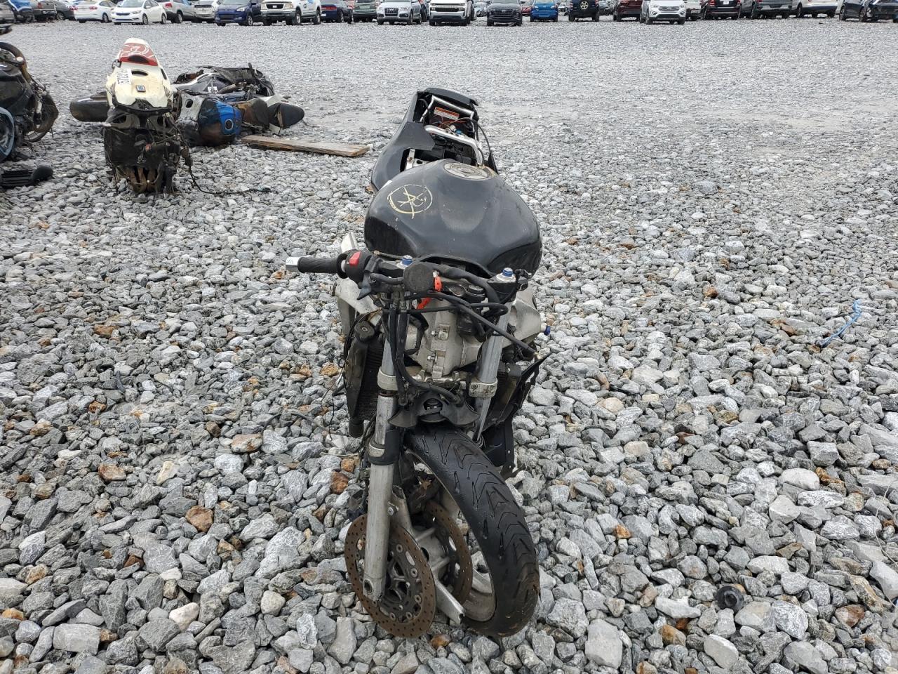 Yamaha Yzf L Image 6