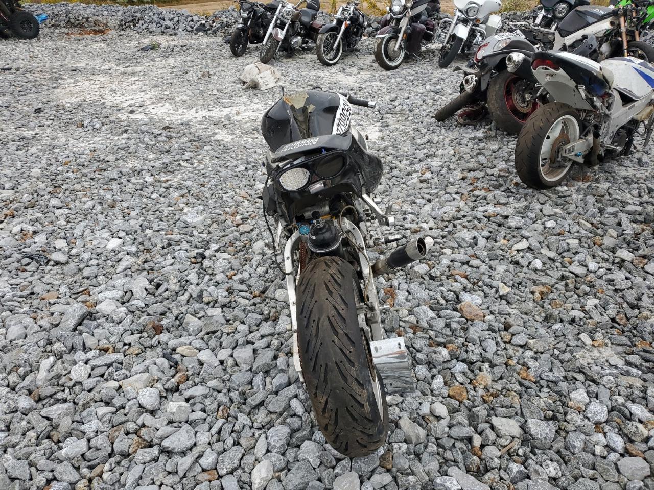 Yamaha Yzf L Image 3