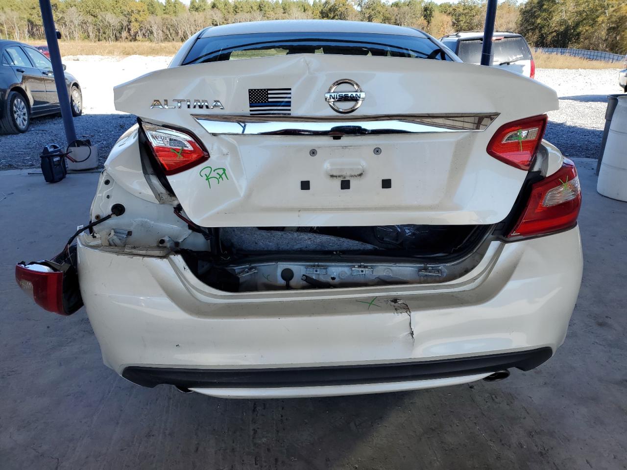 Nissan Altima 2.5 Image 3