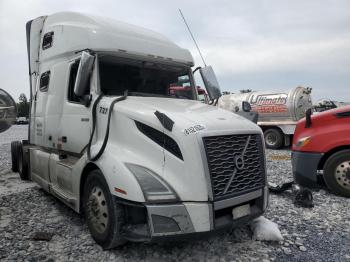  Salvage Volvo Vn