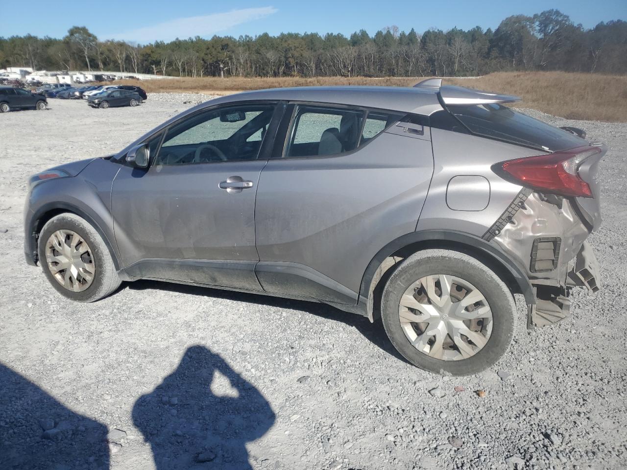 Toyota C-HR Xle Image 2