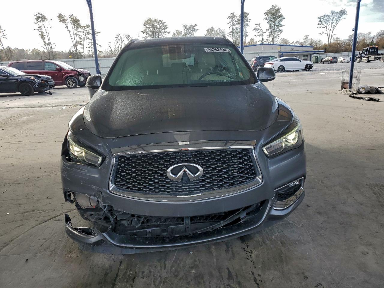 INFINITI Qx Image 2