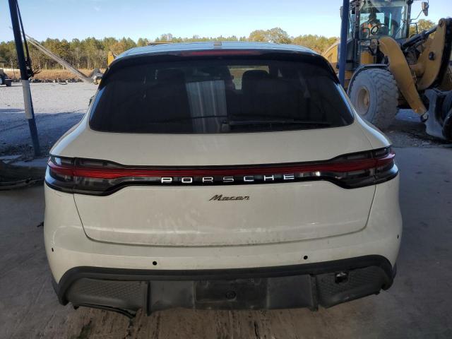 Porsche Macan Image 11