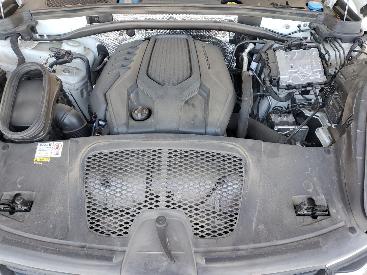 Porsche Macan Image 9