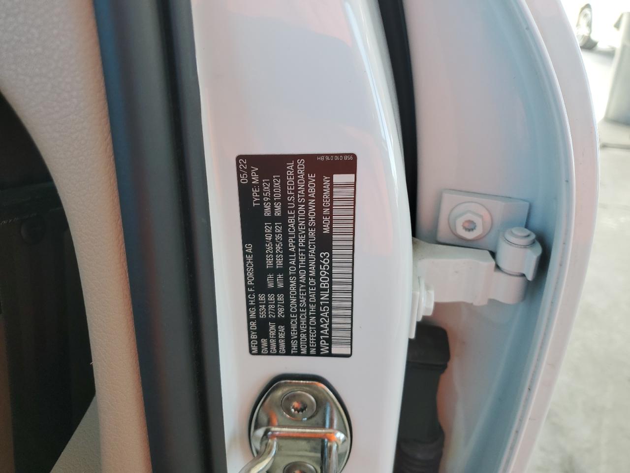 Porsche Macan Image 6