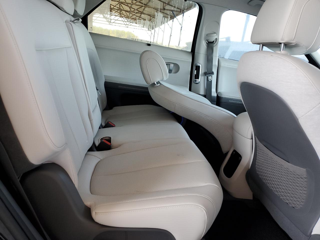 Hyundai Ioniq Limited Image 11