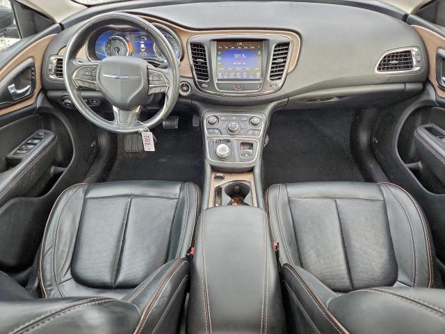 Chrysler 200 C Image 7