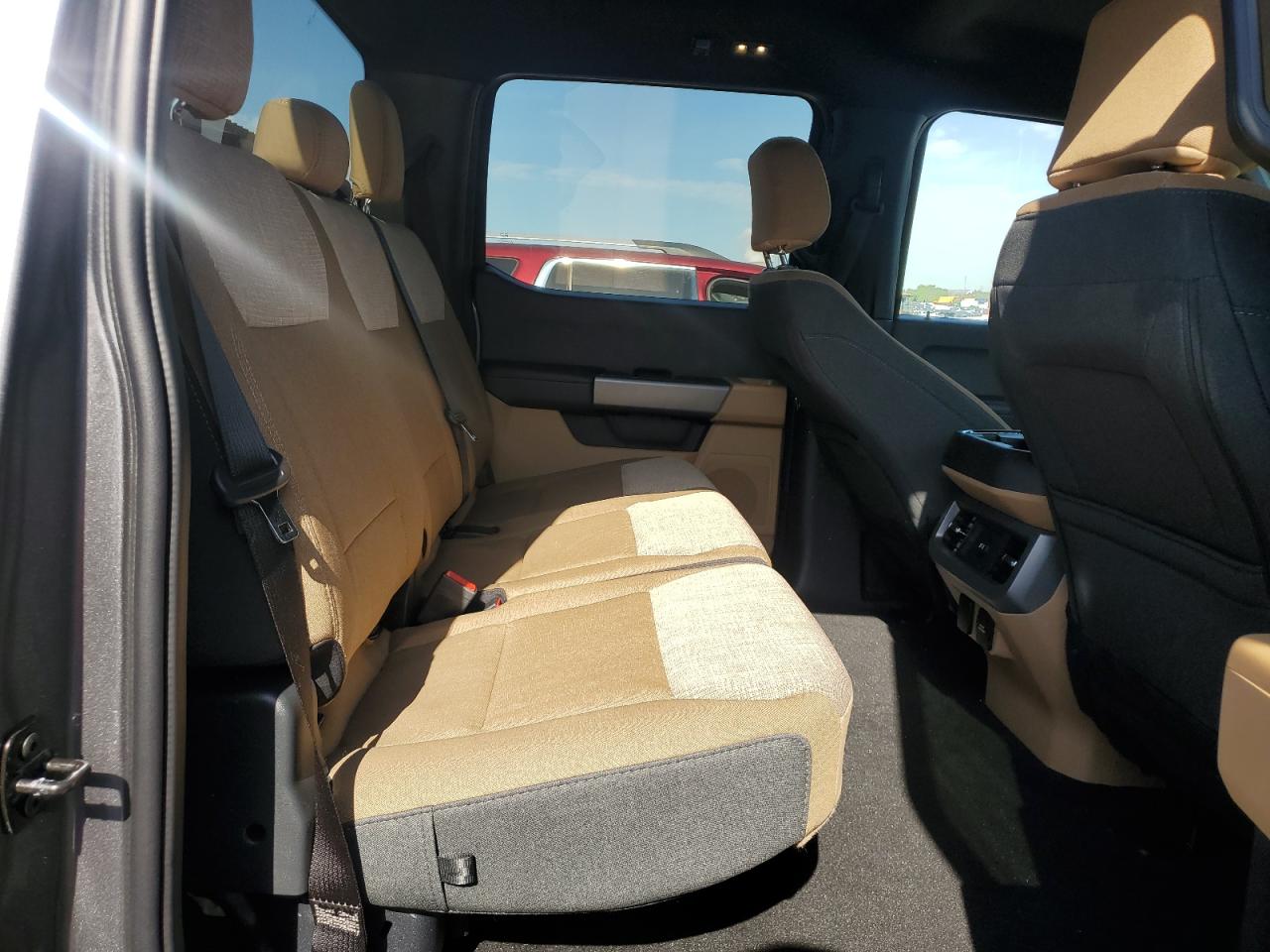 Ford F-250 Super Duty Image 9