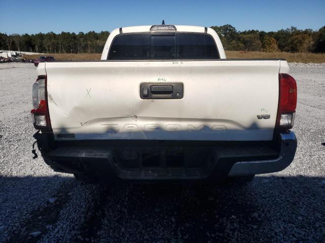 Toyota Tacoma Double Cab Image 8