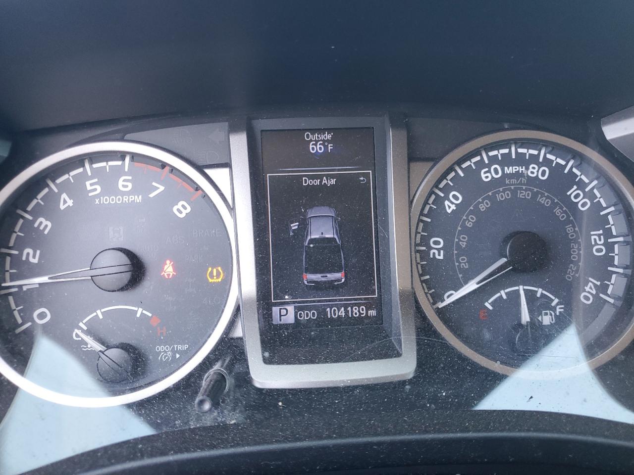 Toyota Tacoma Double Cab Image 9