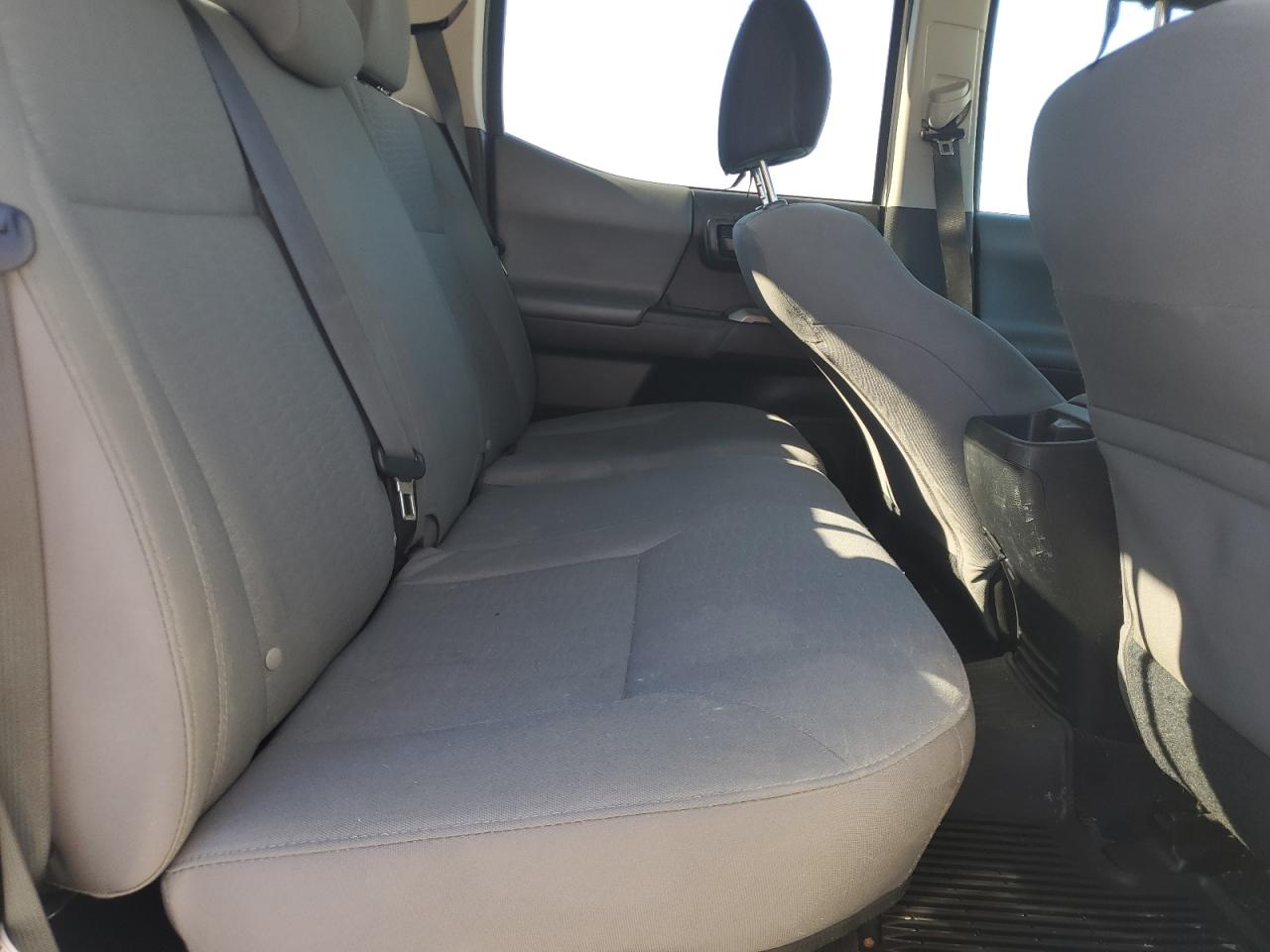 Toyota Tacoma Double Cab Image 10