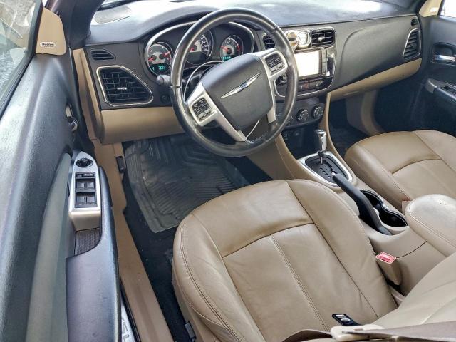 Chrysler 200 Limited Image 11