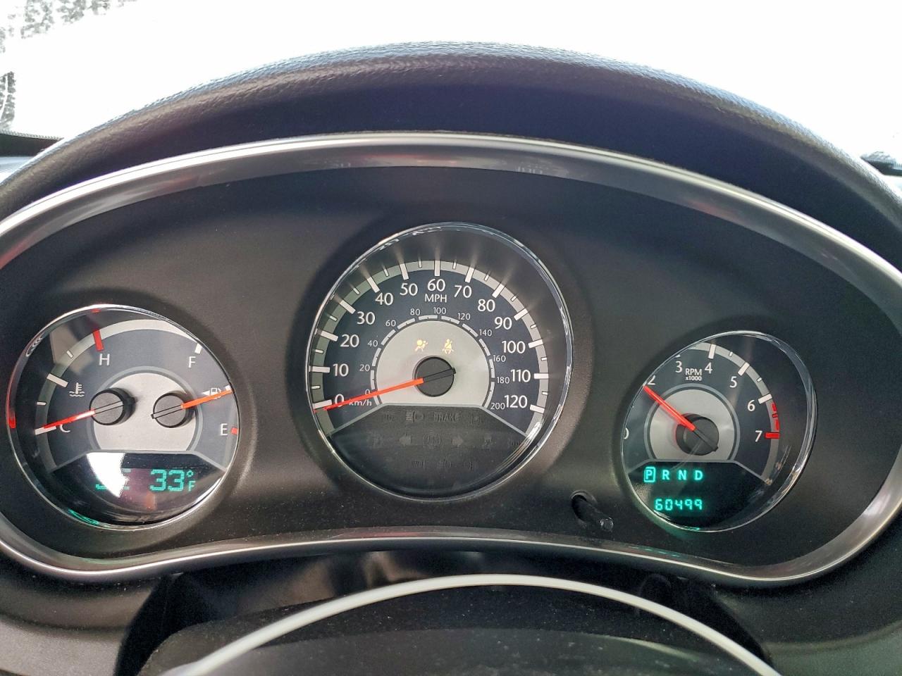 Chrysler 200 Limited Image 3