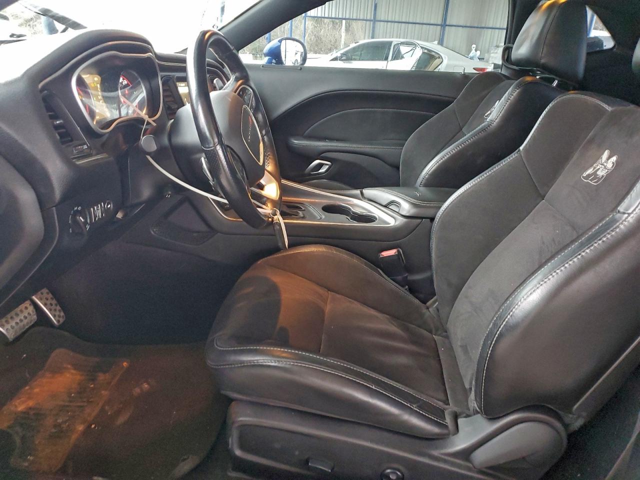 Dodge Challenger R/t 392 Image 12