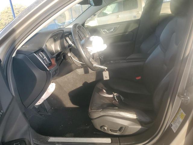 Volvo S60 T5 Momentum Image 8