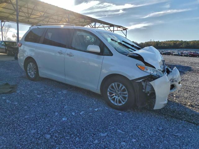 Toyota Sienna Xle Image 5