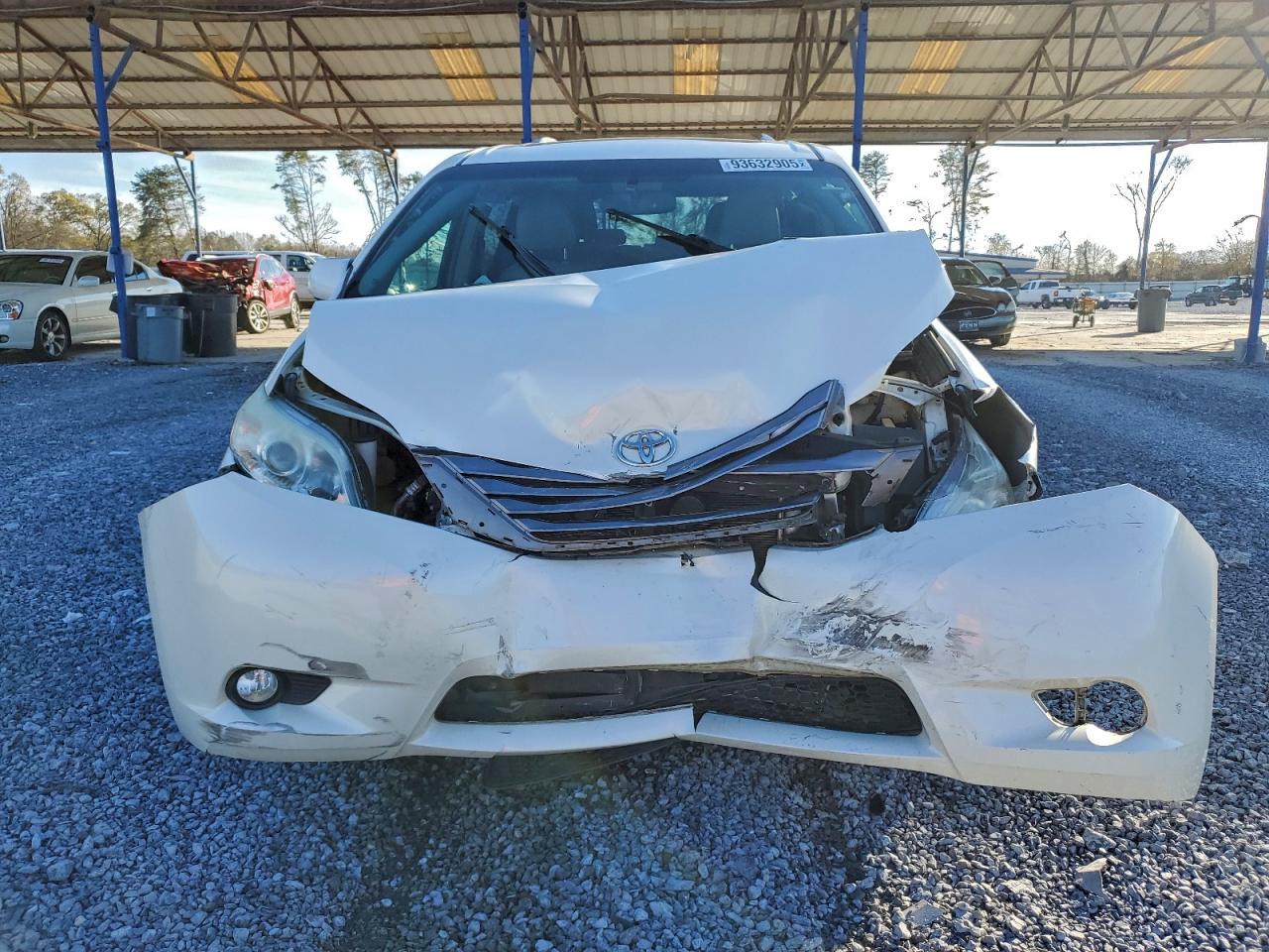 Toyota Sienna Xle Image 9