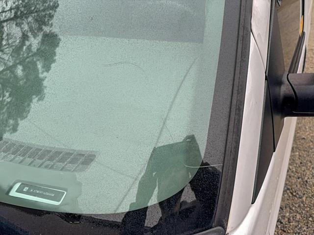 GMC Savana G2500 Image 11