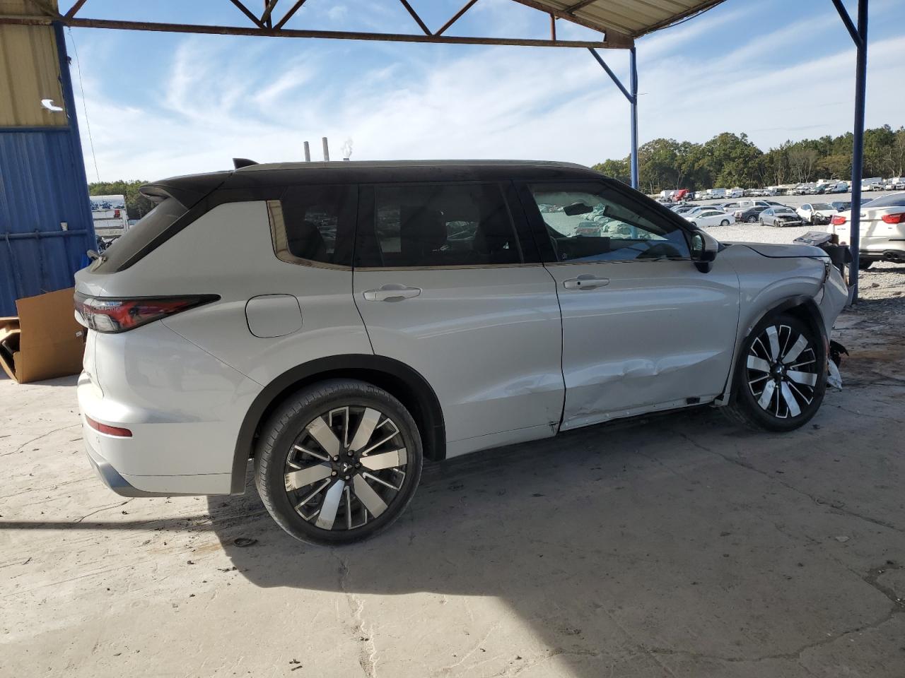 Mitsubishi Outlander Sel Image 4