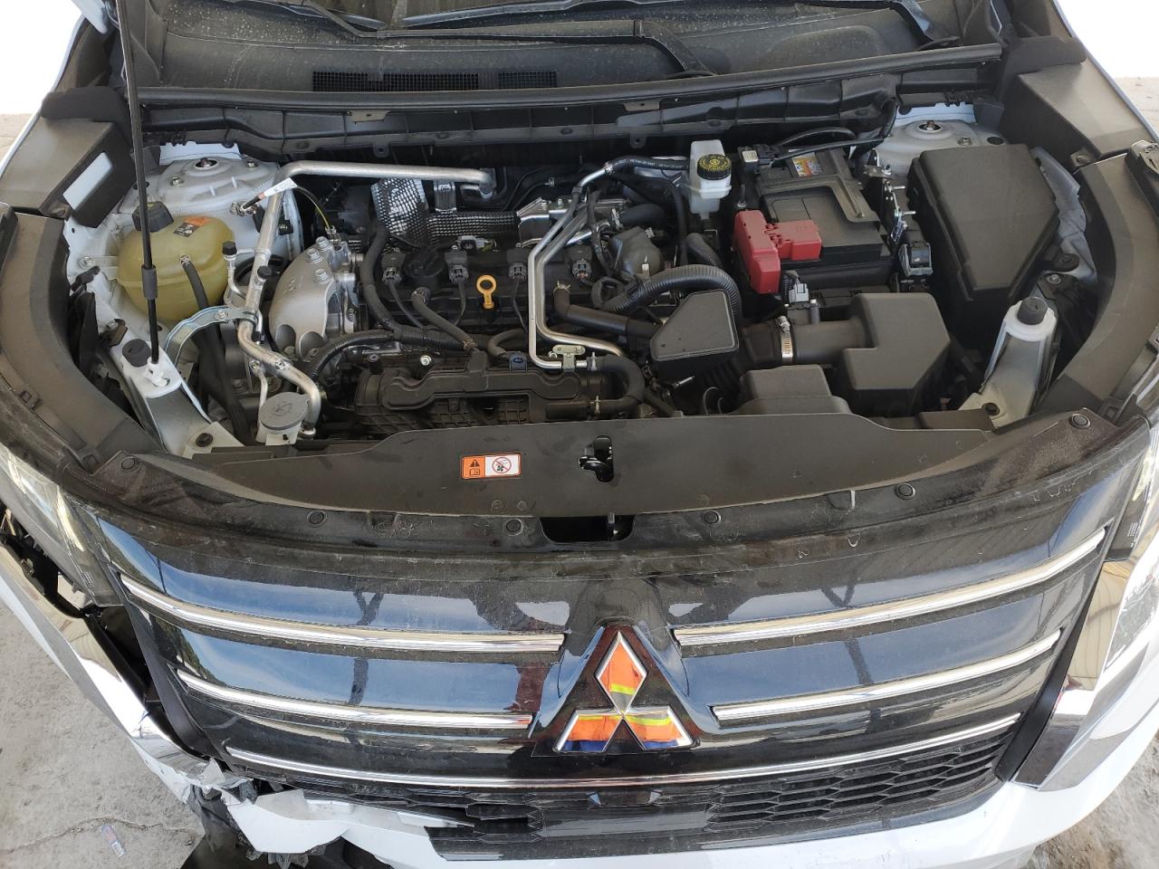 Mitsubishi Outlander Sel Image 12