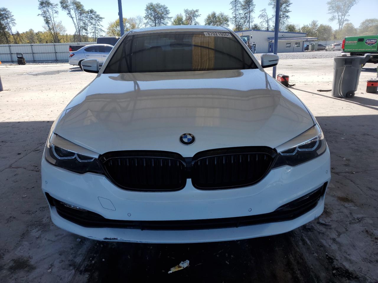 BMW 5 Series I Image 10