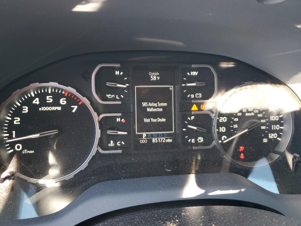 Toyota Tundra Crewmax Limited Image 3