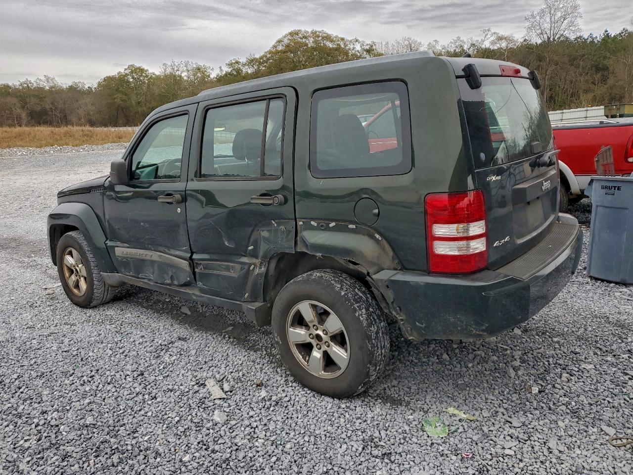 Jeep Liberty Sport Image 11