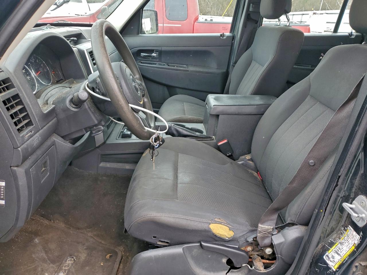 Jeep Liberty Sport Image 5