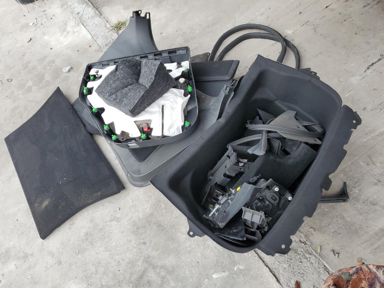 Tesla Model Y Image 7