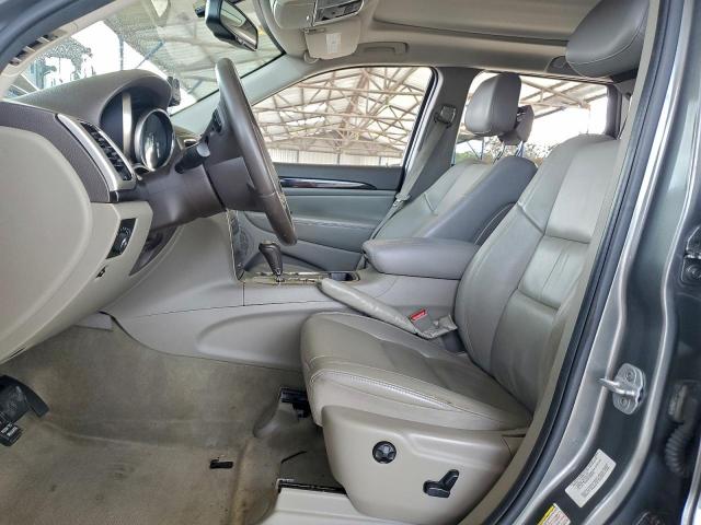 Jeep Grand Cherokee Laredo Image 12