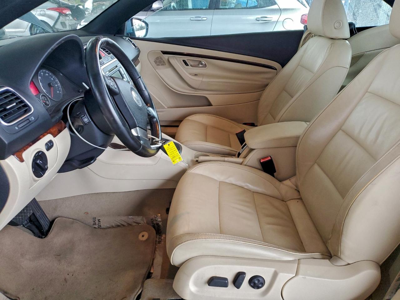 Volkswagen Eos Lux Image 3