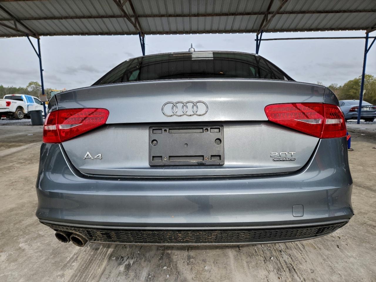 Audi A4 Premium S-line Image 8