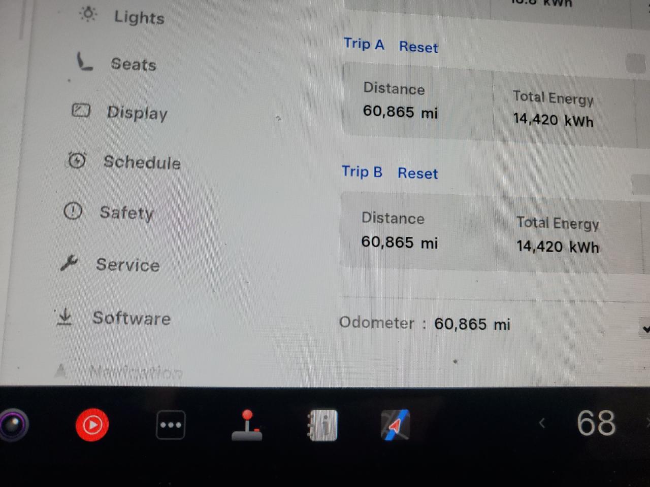 Tesla Model 3 Image 6