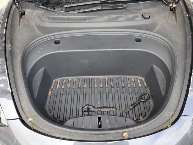 Tesla Model 3 Image 11