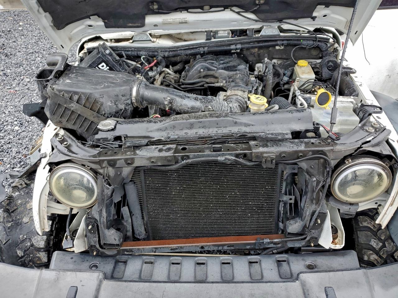 Jeep Wrangler Rubicon Image 5