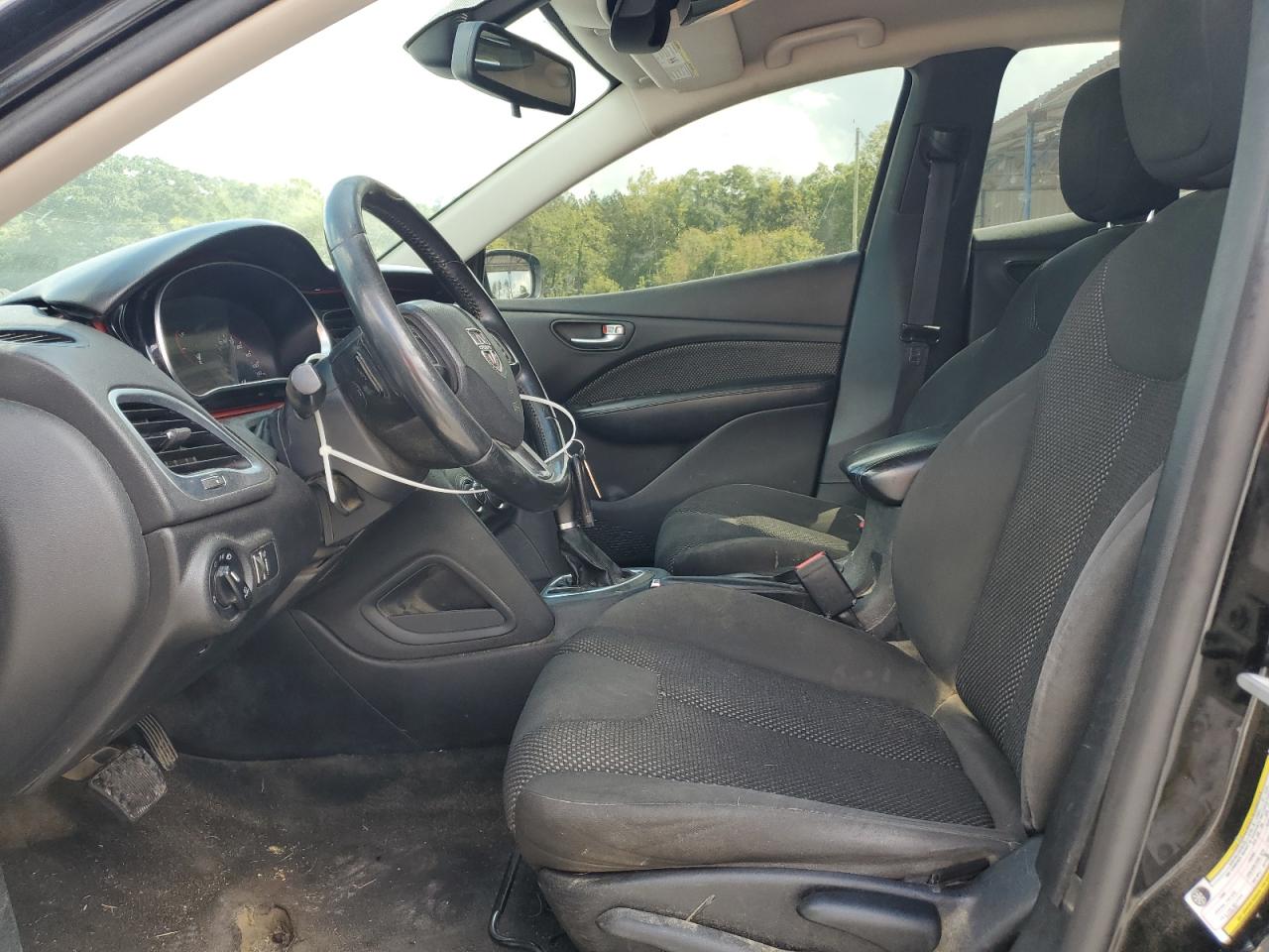 Dodge Dart Sxt Sport Image 7