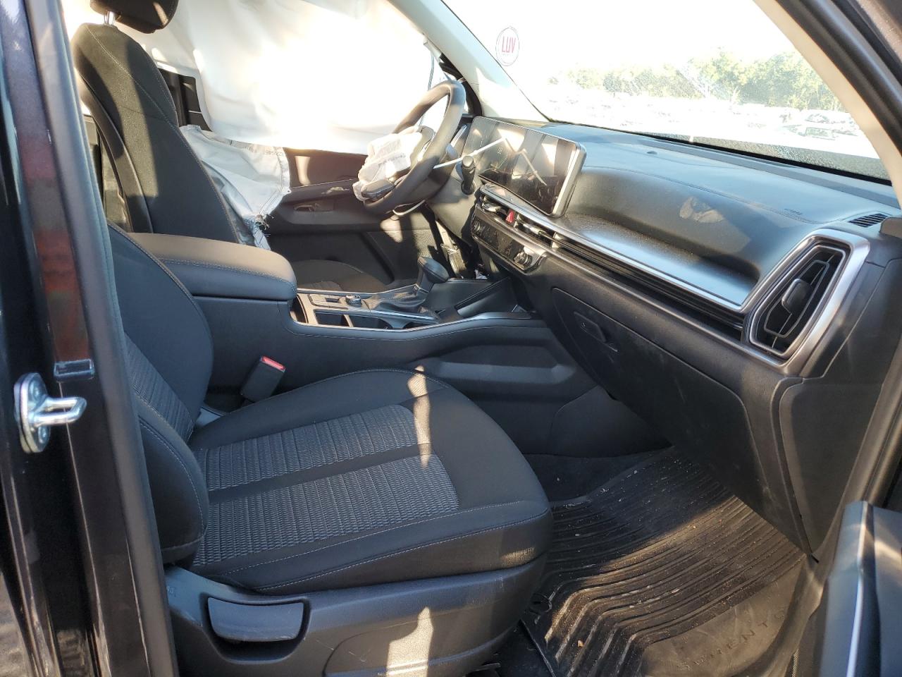 Kia Sorento Lx Image 8