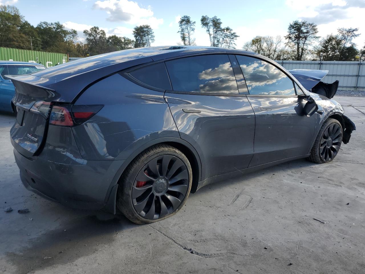 Tesla Model Y Image 3