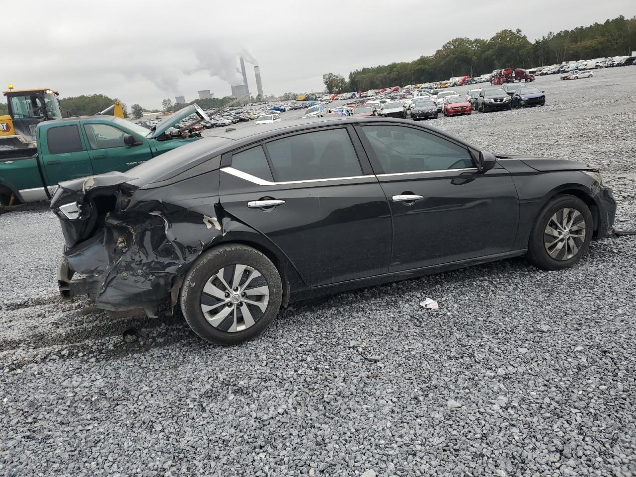 Nissan Altima S Image 4