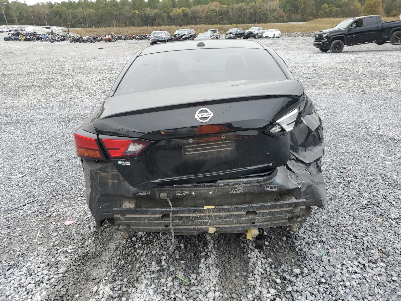 Nissan Altima S Image 10