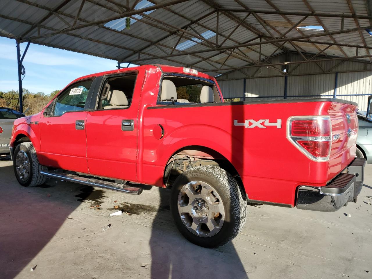 Ford F-150 Supercrew Image 12