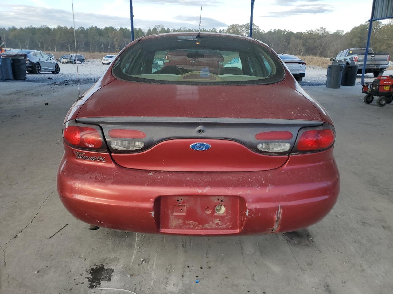 Ford Taurus Gl Image 9