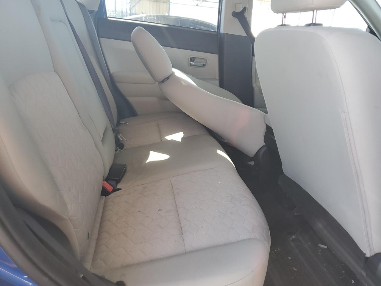 Mitsubishi Outlander Es Image 11