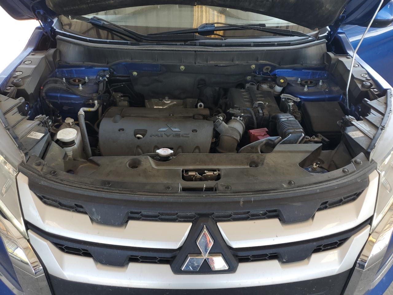 Mitsubishi Outlander Es Image 10